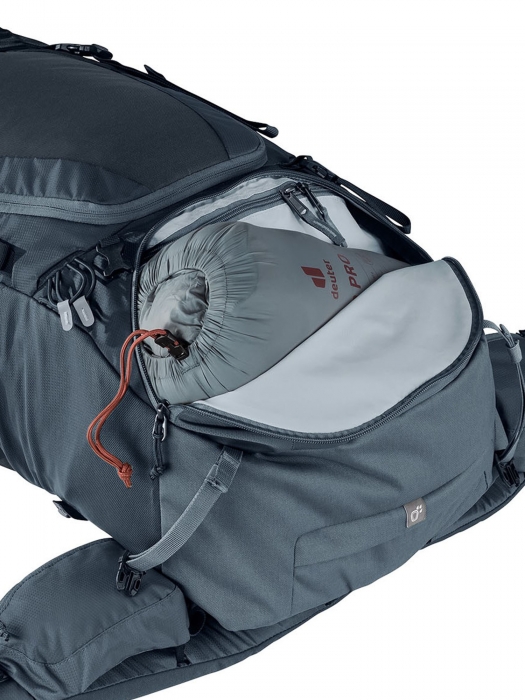 Рюкзак Deuter Futura Air Trek 60+10 Black/Graphite Рюкзак Deuter Futura Air Trek 60+10 Black/Graphite